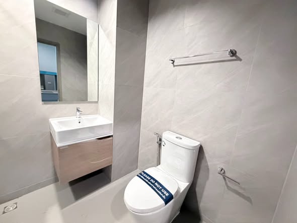 bathroom of IDEO Sukhumvit Rama 4 ไอดีโอ สุขุมวิท-พระราม 4