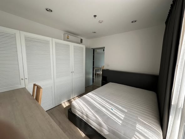bedroom and room interior of Ideo Wutthakat