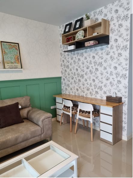 room interior and bathroom of Indy 1 Bangna Km.7