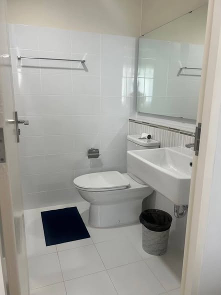 bathroom of Indy 2 Bangna KM.7