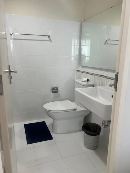 bathroom of Indy 2 Bangna KM.7