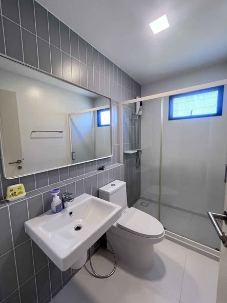 bathroom of Indy 5 Bangna Km.7