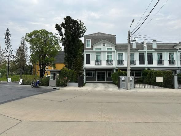 indy bangna ramkhamhaeng