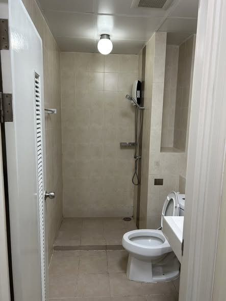 bathroom of IVY River Condo