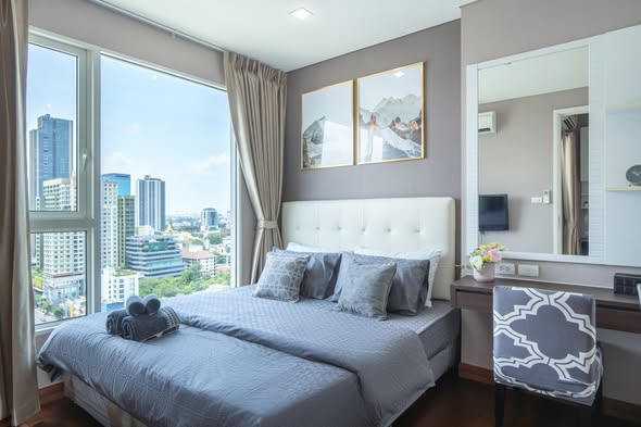 bedroom of IVY THONGLOR