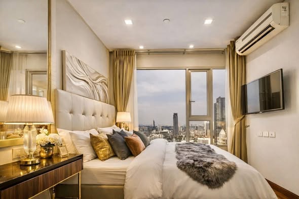bedroom of IVY THONGLOR