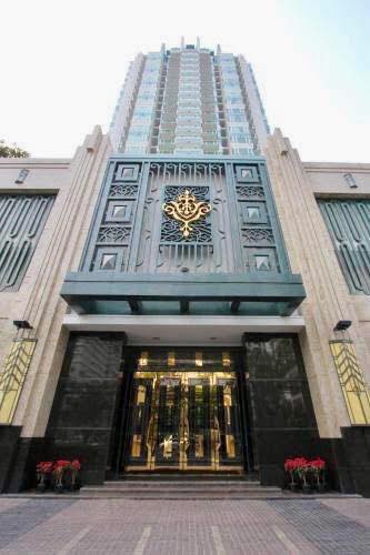 IVY THONGLOR