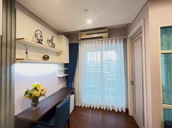 room interior of IVY THONGLOR