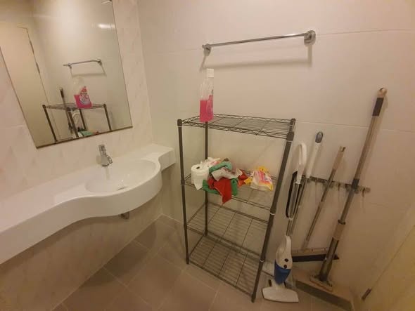 bathroom of J Condo Satorn-Kallaprapruk