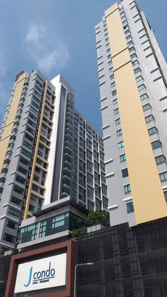 J Condo Satorn-Kallaprapruk