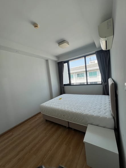 bedroom of JRY Rama 9 Condominium