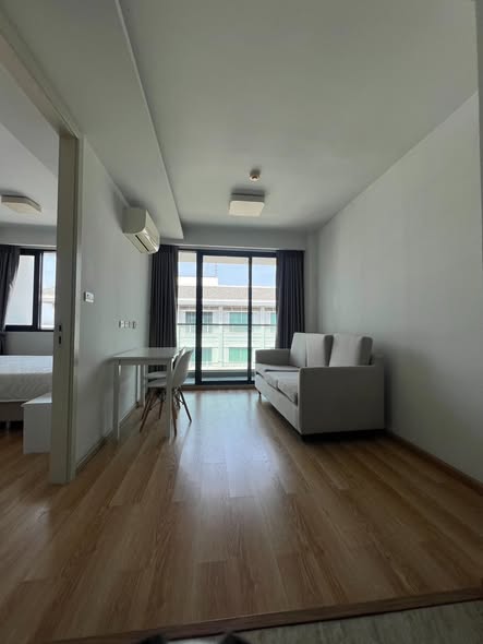 living room of JRY Rama 9 Condominium