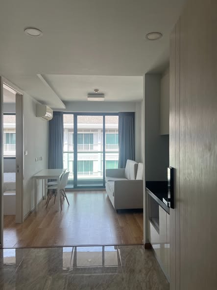 room interior of JRY Rama 9 Condominium