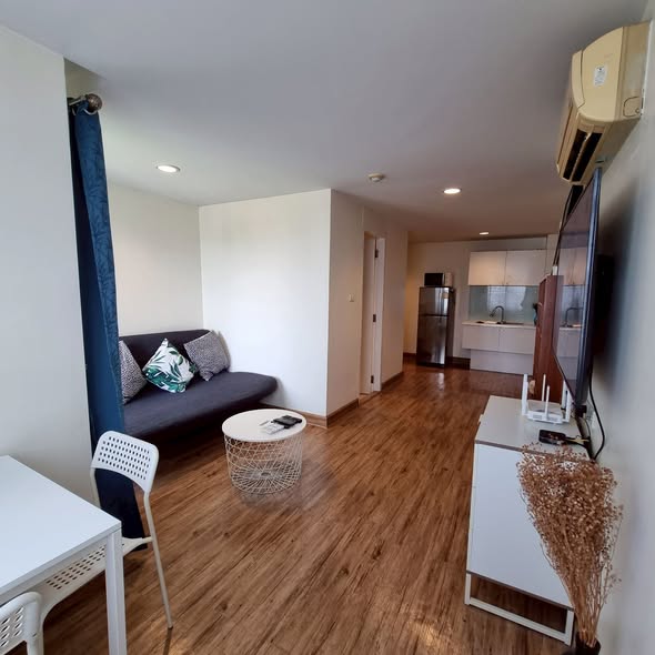 living room of J.W. BOULEVARD Srivara