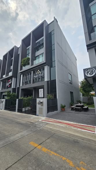 Jw Urban Home Office