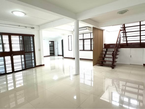 room interior of Jw Urban Home Office