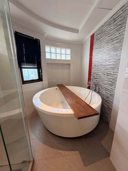 bathroom of Kallista Mansion