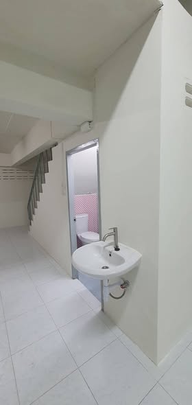 bathroom of Kanya House 3