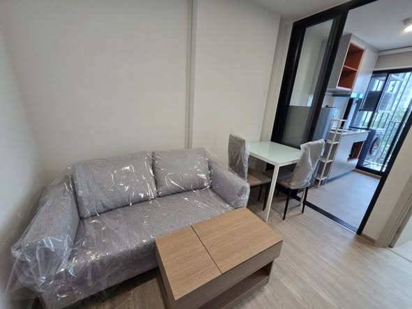 living room of KAVE LUMINOUS BANGMOD Sale Gallery l เคฟ ลูมินัส บางมด สำนักงานขาย