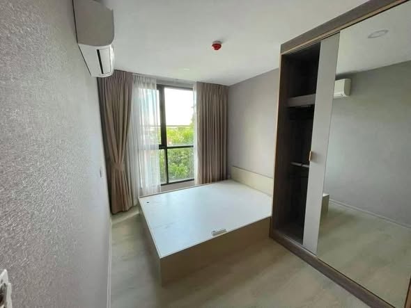 bedroom of Kensington 63