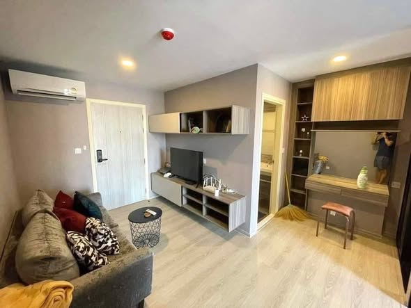 living room and room interior of Kensington 63