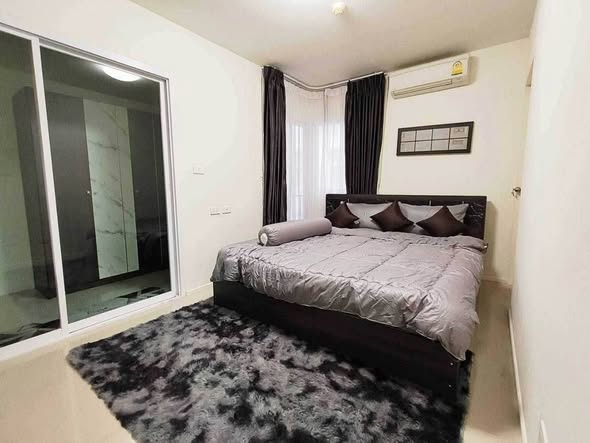bedroom of Kensington Bearing