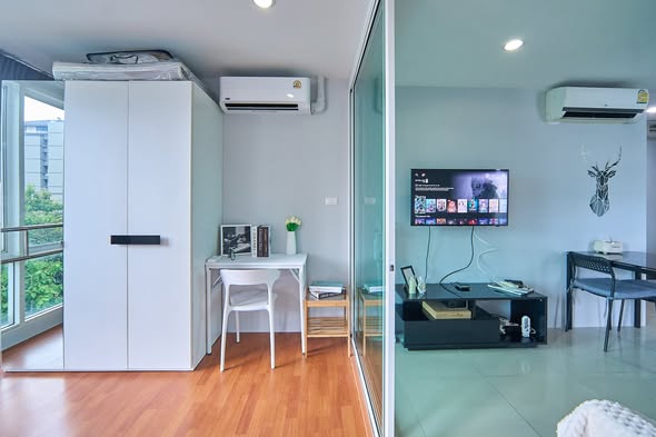 bedroom and room interior of KES Ratchada Condominium