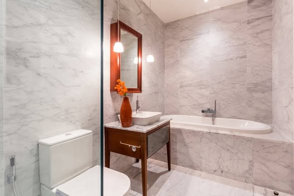 bathroom of KHUN by YOO