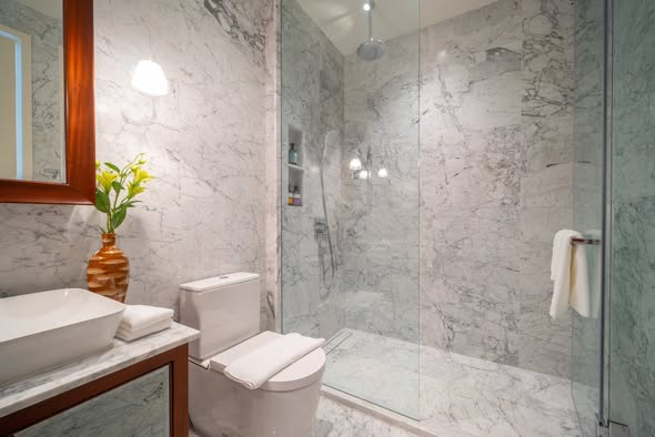 bathroom of KHUN by YOO