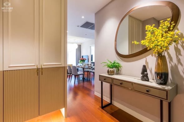 room interior of KHUN by YOO
