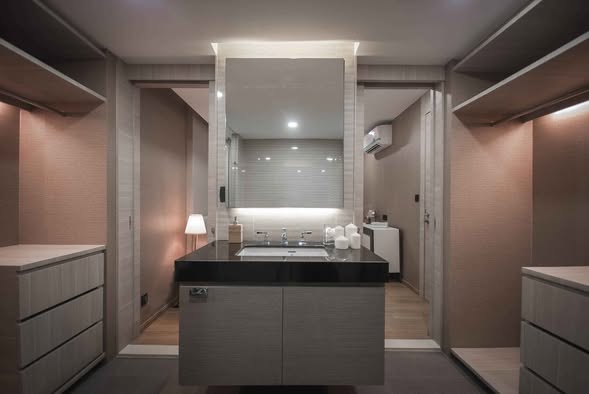 bedroom and bathroom of Klass Lang Suan