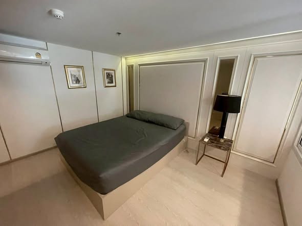 bedroom of KnightsBridge Phaholyothin Interchange