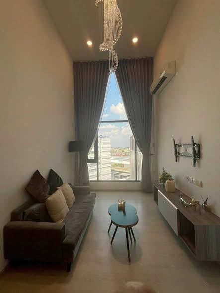 living room and bedroom of KnightsBridge Phaholyothin Interchange