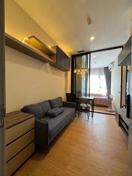 bedroom and living room of KnightsBridge Prime Onnut