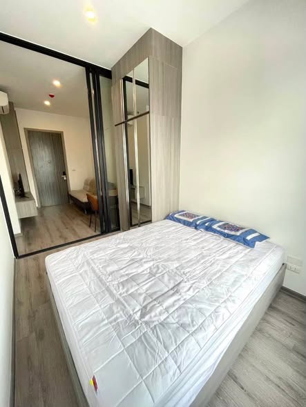 bedroom and room interior of KnightsBridge Prime Onnut