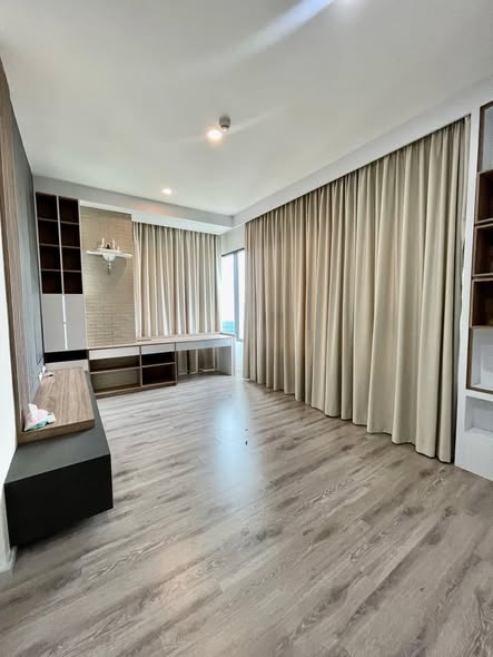 bedroom and room interior of KnightsBridge Prime Ratchayothin
