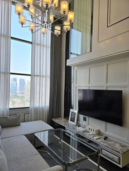 bedroom and living room of KnightsBridge Prime Sathon