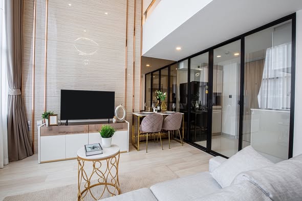 bedroom and living room of KnightsBridge Prime Sathon