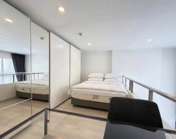 bedroom and room interior of KnightsBridge Prime Sathon