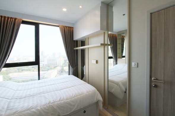 bedroom and room interior of KnightsBridge Prime Sathon