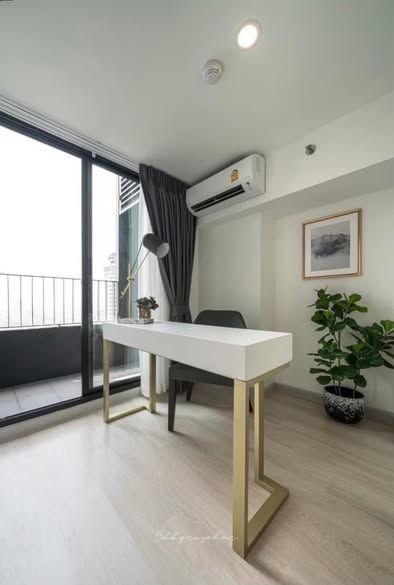 room interior of KnightsBridge Prime Sathon