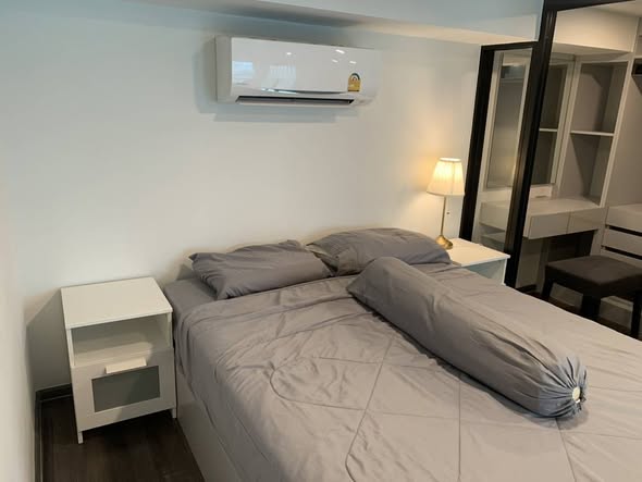 bedroom of KnightsBridge Space Rama9