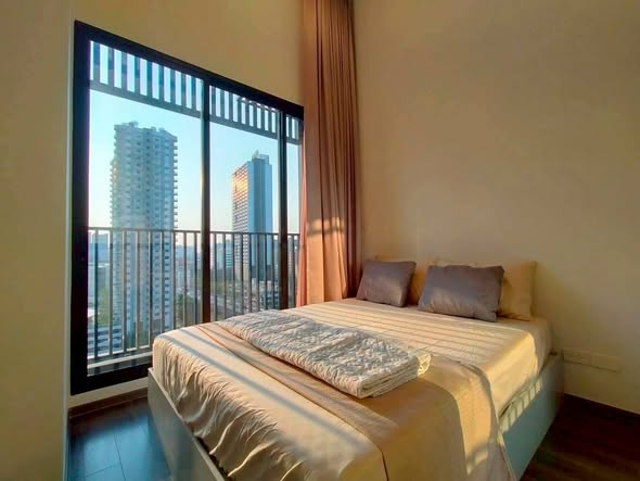 bedroom of KnightsBridge Space Rama9