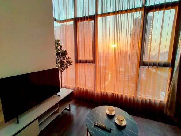 living room of KnightsBridge Space Rama9