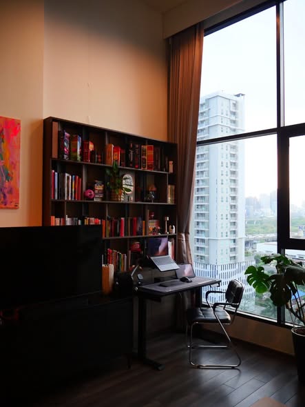 living room of KnightsBridge Space Rama9