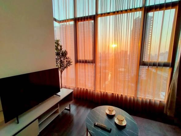 living room of KnightsBridge Space Rama9