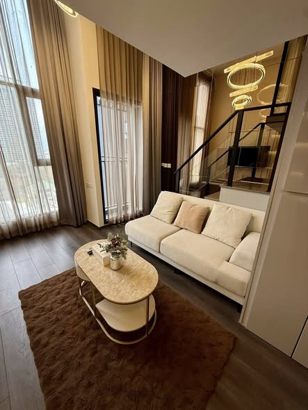 living room of KnightsBridge Space Ratchayothin