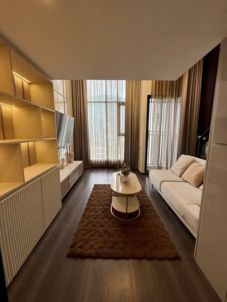 living room and bedroom of KnightsBridge Space Ratchayothin