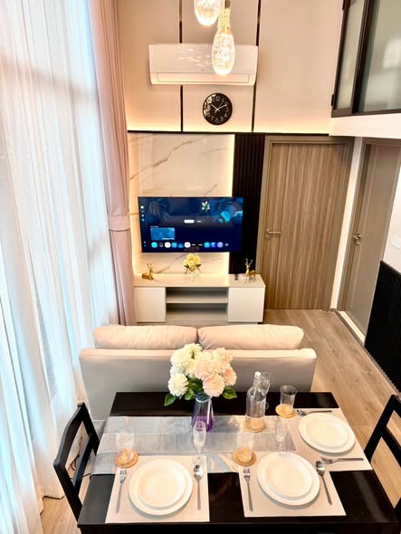 living room of KnightsBridge Space Sukhumvit-Rama 4