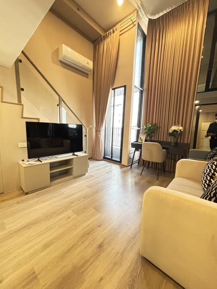 living room and bedroom of KnightsBridge Space Sukhumvit-Rama 4